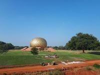 Découvrir Auroville