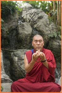 Latri Nyima Dakpa Rimpoche Maître Bön